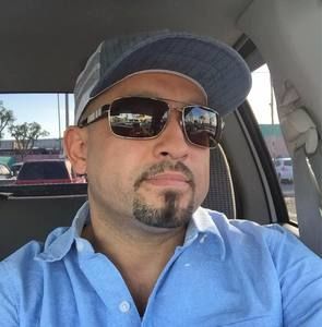 Meet your Posher, Manuel